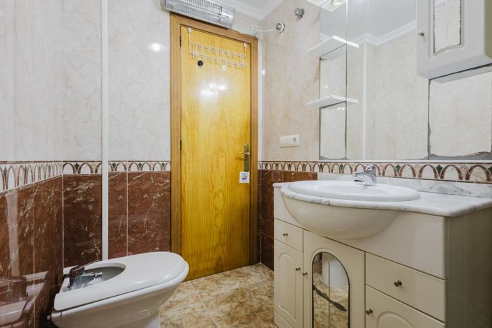 Image No.30-2 Bed Apartment for sale