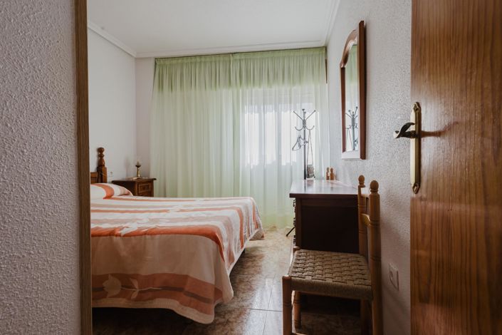 Image No.9-2 Bed Apartment for sale