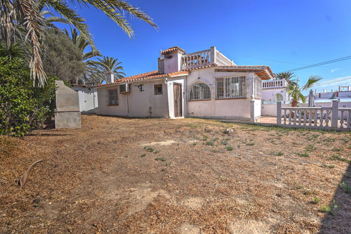 Image No.1-2 Bed Villa for sale