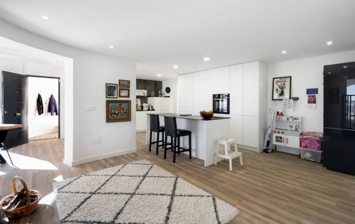 Image No.12-5 Bed House for sale