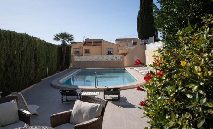 Image No.24-5 Bed House for sale