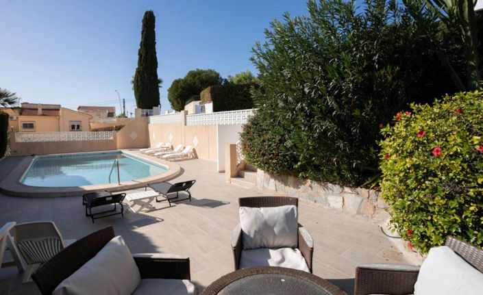 Image No.28-5 Bed House for sale