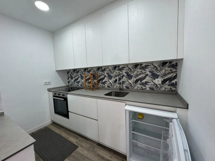 Image No.37-5 Bed House for sale