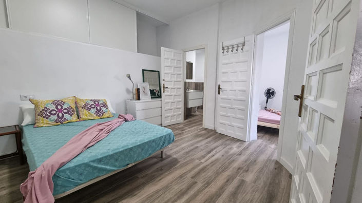 Image No.38-5 Bed House for sale