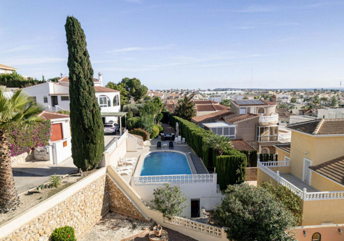 Image No.48-5 Bed House for sale