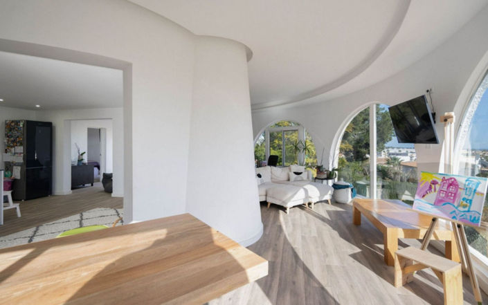 Image No.7-5 Bed House for sale