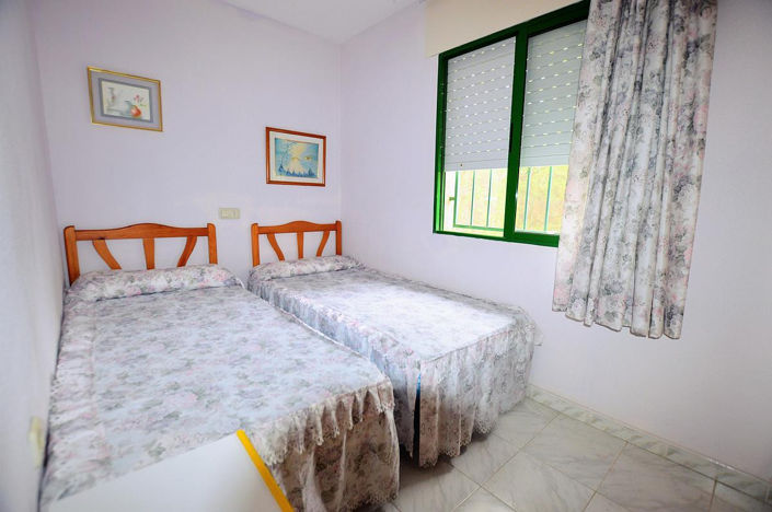 Image No.12-3 Bed House for sale