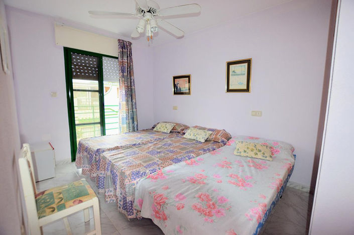 Image No.13-3 Bed House for sale