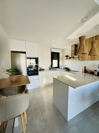 Image No.5-2 Bed Apartment for sale