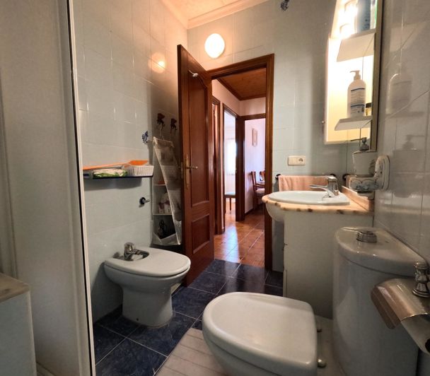 Image No.26-4 Bed Townhouse for sale