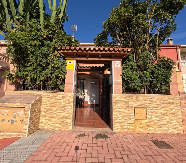 Image No.3-4 Bed Townhouse for sale