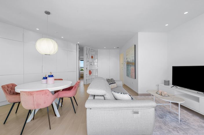 Image No.8-2 Bed Apartment for sale