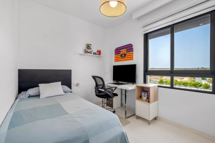 Image No.16-2 Bed Apartment for sale