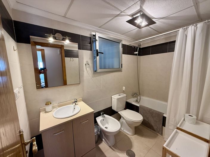 Image No.15-2 Bed Apartment for sale