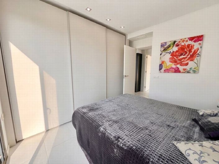 Image No.14-3 Bed Villa for sale