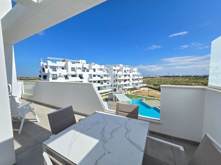 Image No.16-2 Bed Apartment for sale