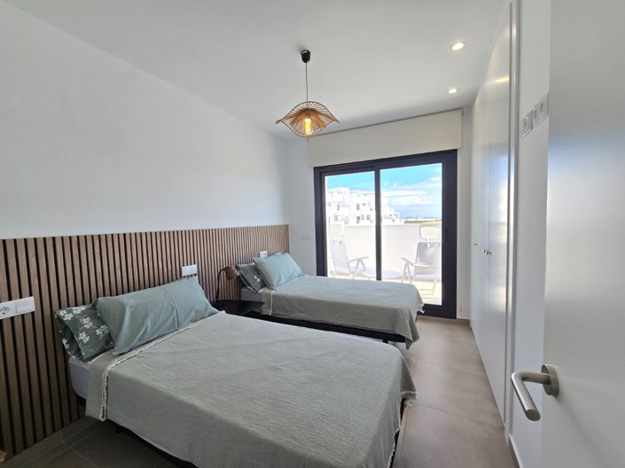 Image No.21-2 Bed Apartment for sale