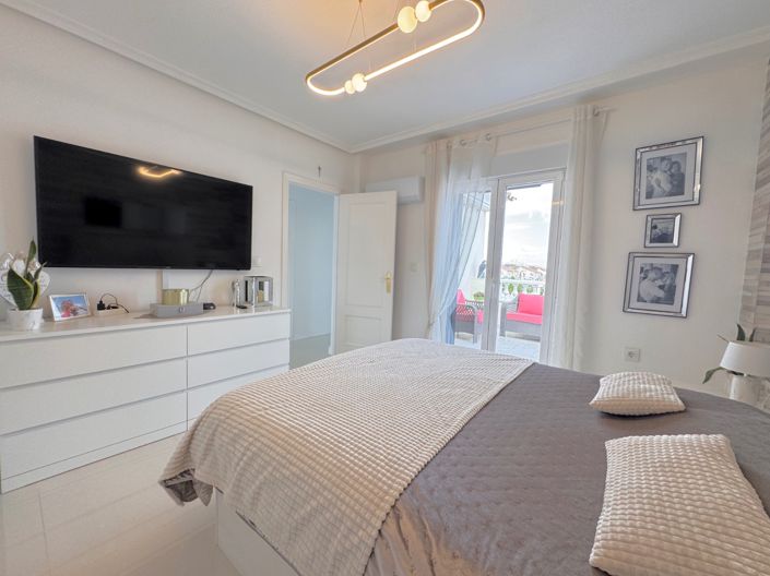 Image No.26-5 Bed Villa for sale