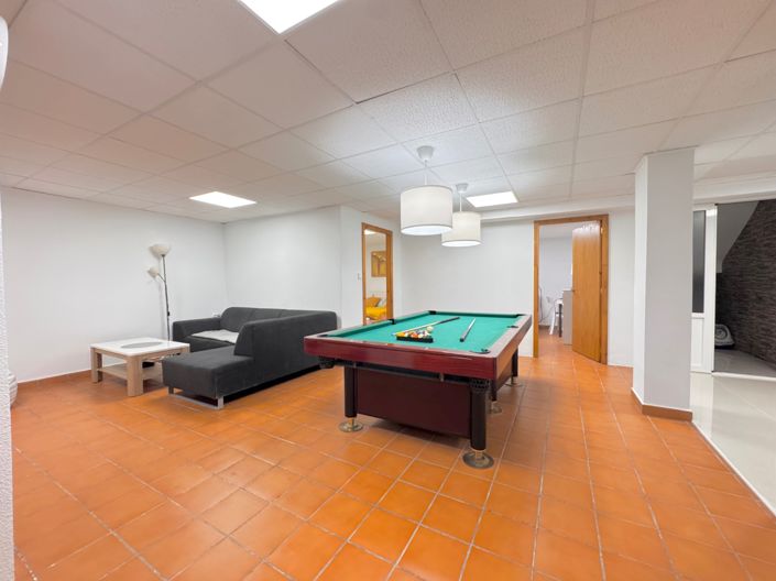 Image No.35-5 Bed Villa for sale