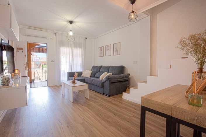 Image No.4-2 Bed Villa for sale