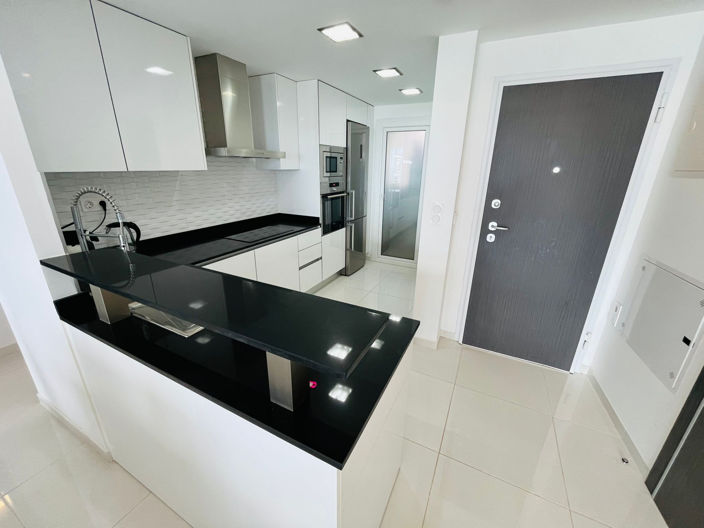 Image No.7-3 Bed Apartment for sale