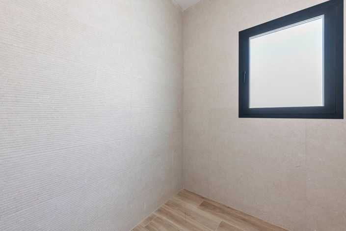 Image No.18-5 Bed Villa for sale