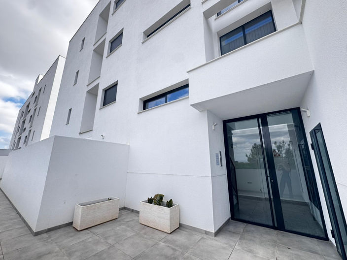 Image No.15-2 Bed Apartment for sale