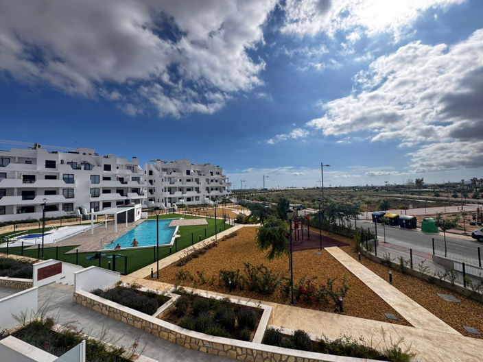 Image No.18-2 Bed Apartment for sale