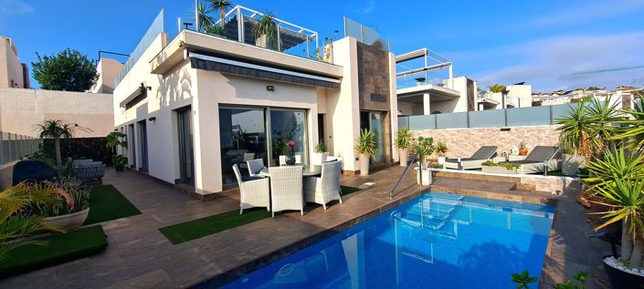 Image No.2-Villa de 4 chambres à vendre à Villamartin