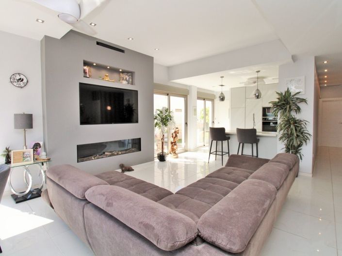 Image No.6-Villa de 4 chambres à vendre à Villamartin