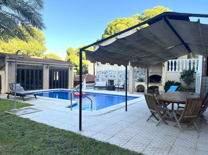 Image No.1-Villa de 3 chambres à vendre à Torrevieja