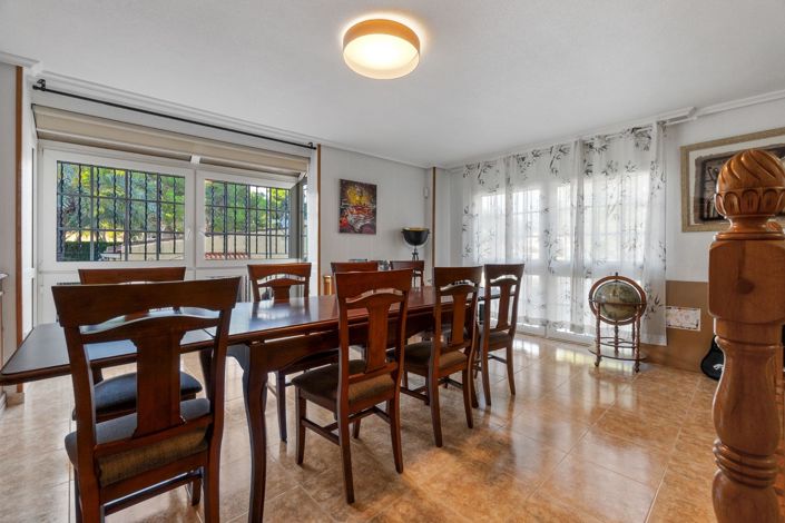 Image No.13-4 Bed Villa for sale