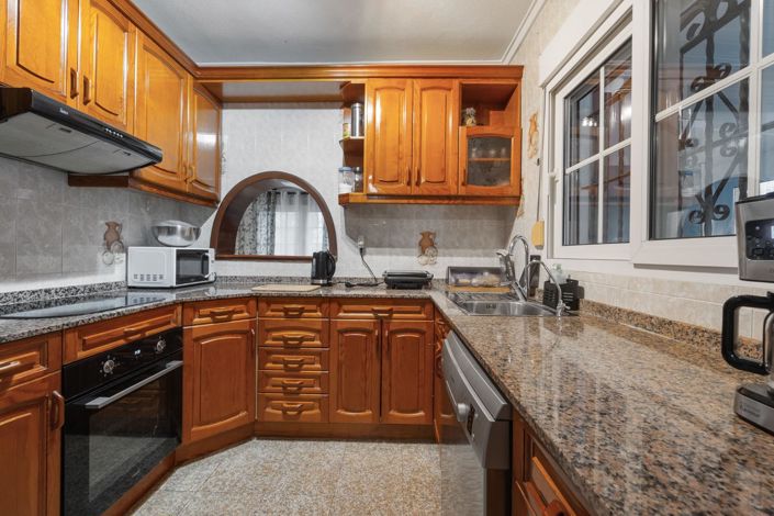 Image No.17-4 Bed Villa for sale