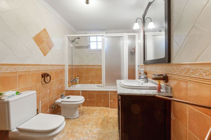 Image No.23-4 Bed Villa for sale