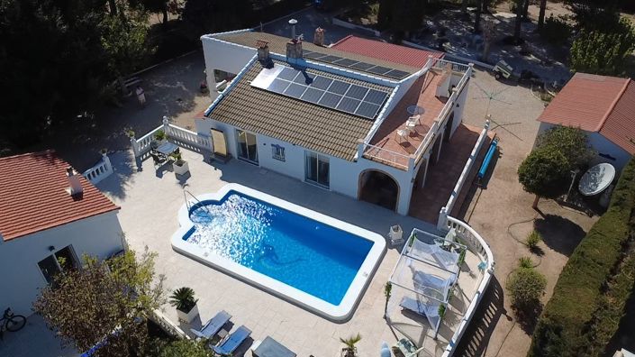 Image No.1-5 Bed Villa for sale