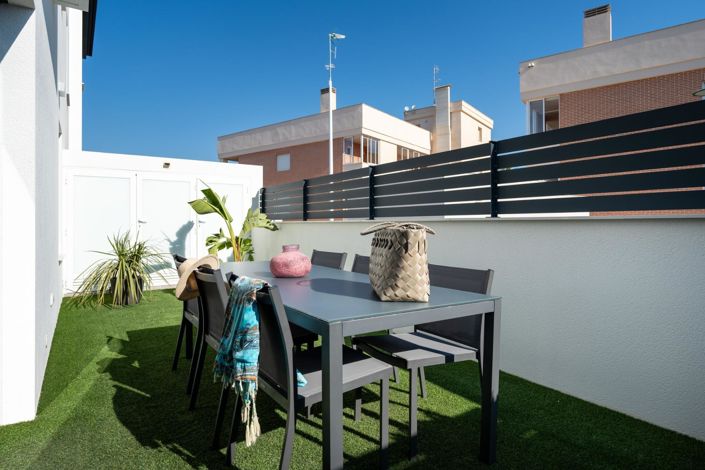 Image No.4-3 Bed Property for sale