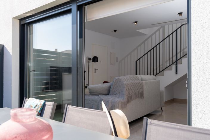 Image No.5-3 Bed Property for sale