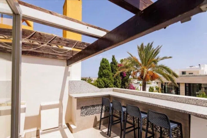 Image No.5-5 Bed Townhouse for sale