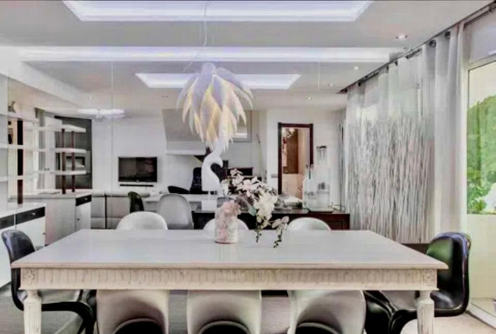 Image No.7-5 Bed Townhouse for sale