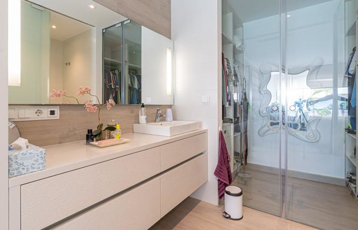 Image No.12-3 Bed Villa for sale