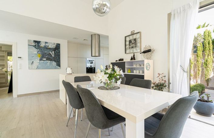 Image No.5-3 Bed Villa for sale