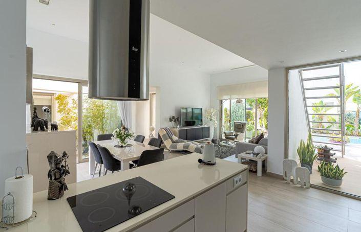 Image No.6-3 Bed Villa for sale