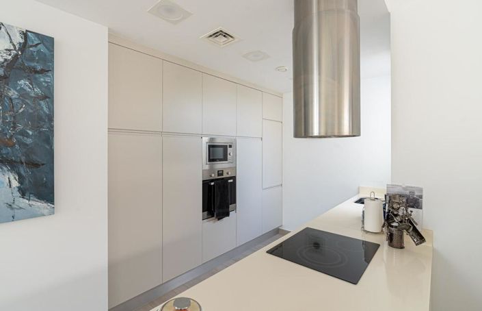 Image No.7-3 Bed Villa for sale