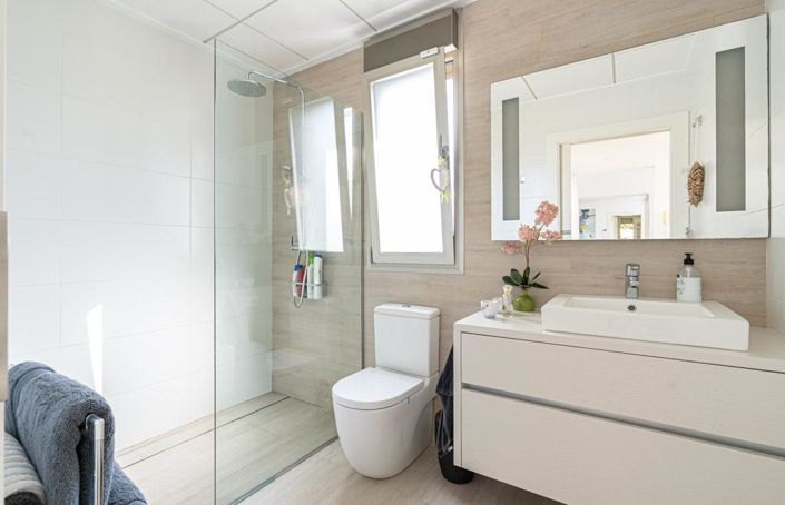 Image No.8-3 Bed Villa for sale