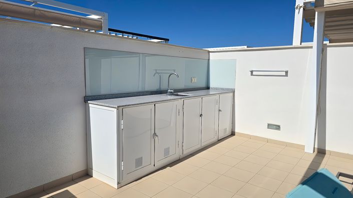 Image No.25-2 Bed Apartment for sale