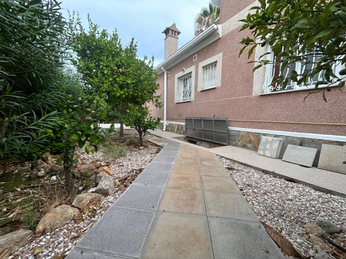 Image No.3-2 Bed Villa for sale