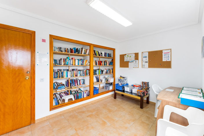 Image No.27-2 Bed House for sale