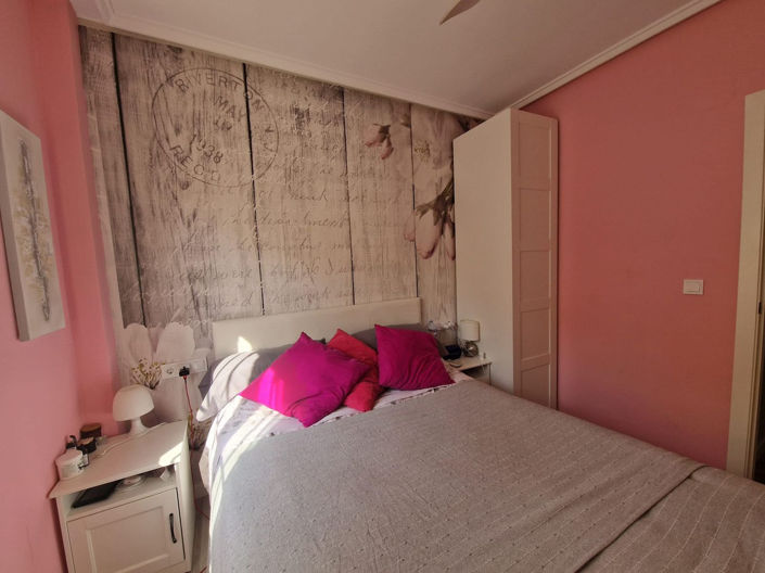 Image No.15-3 Bed House for sale