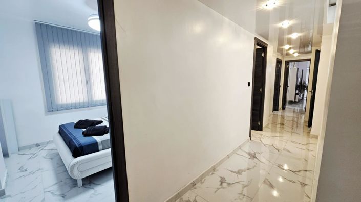 Image No.41-3 Bed Apartment for sale