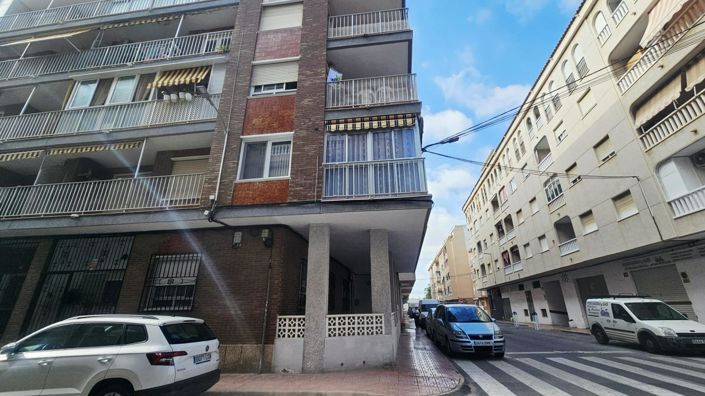 Image No.44-3 Bed Apartment for sale